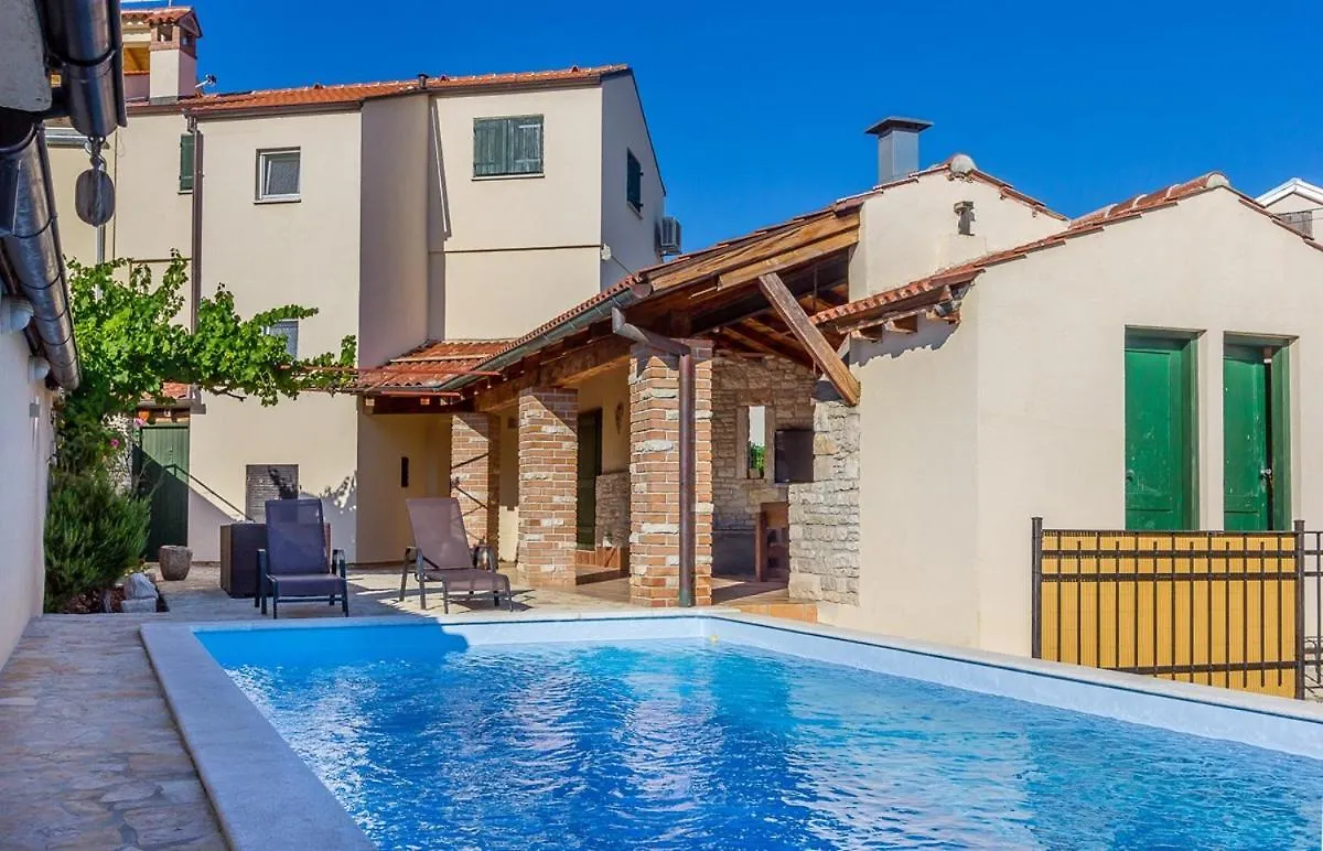 Villa Teresa Medulin 0*,